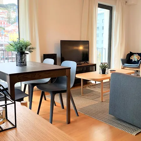 Mm3 Modern With Castle View In Baixa-rossio! Free Parking * Лісабон