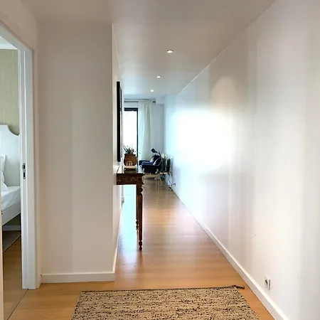 Mm3 Modern With Castle View In Baixa-rossio! Free Parking Apartment