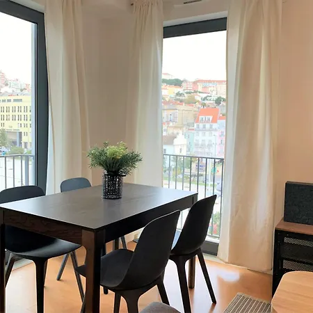 Mm3 Modern With Castle View In Baixa-rossio! Free Parking * Lisbon